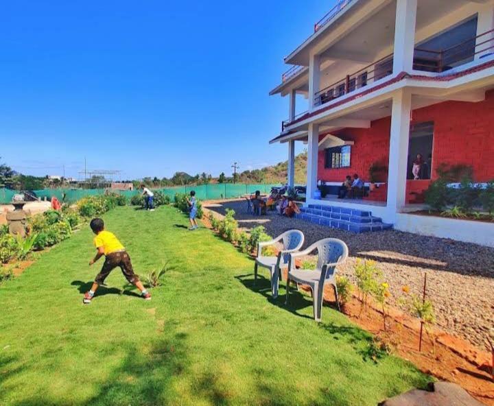 Sunshine Sea View Otel Alībāg Dış mekan fotoğraf