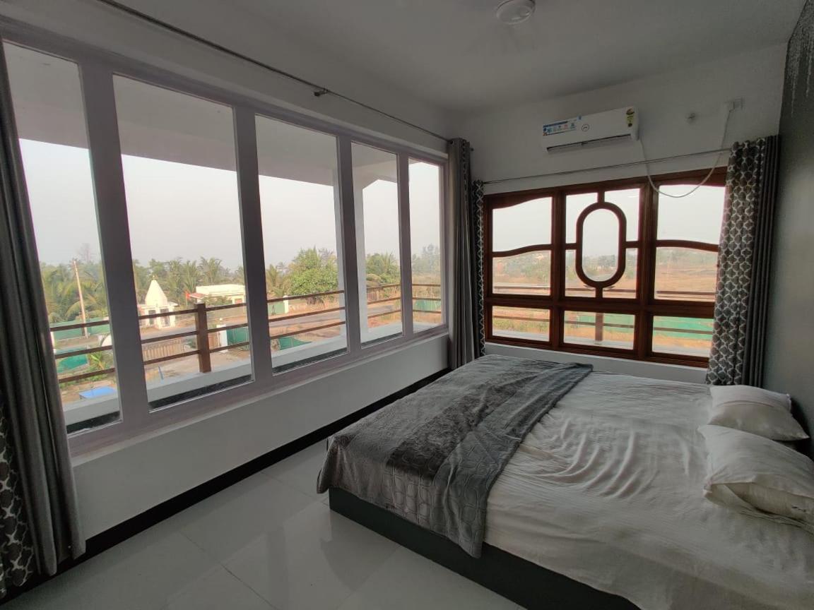 Sunshine Sea View Otel Alībāg Dış mekan fotoğraf