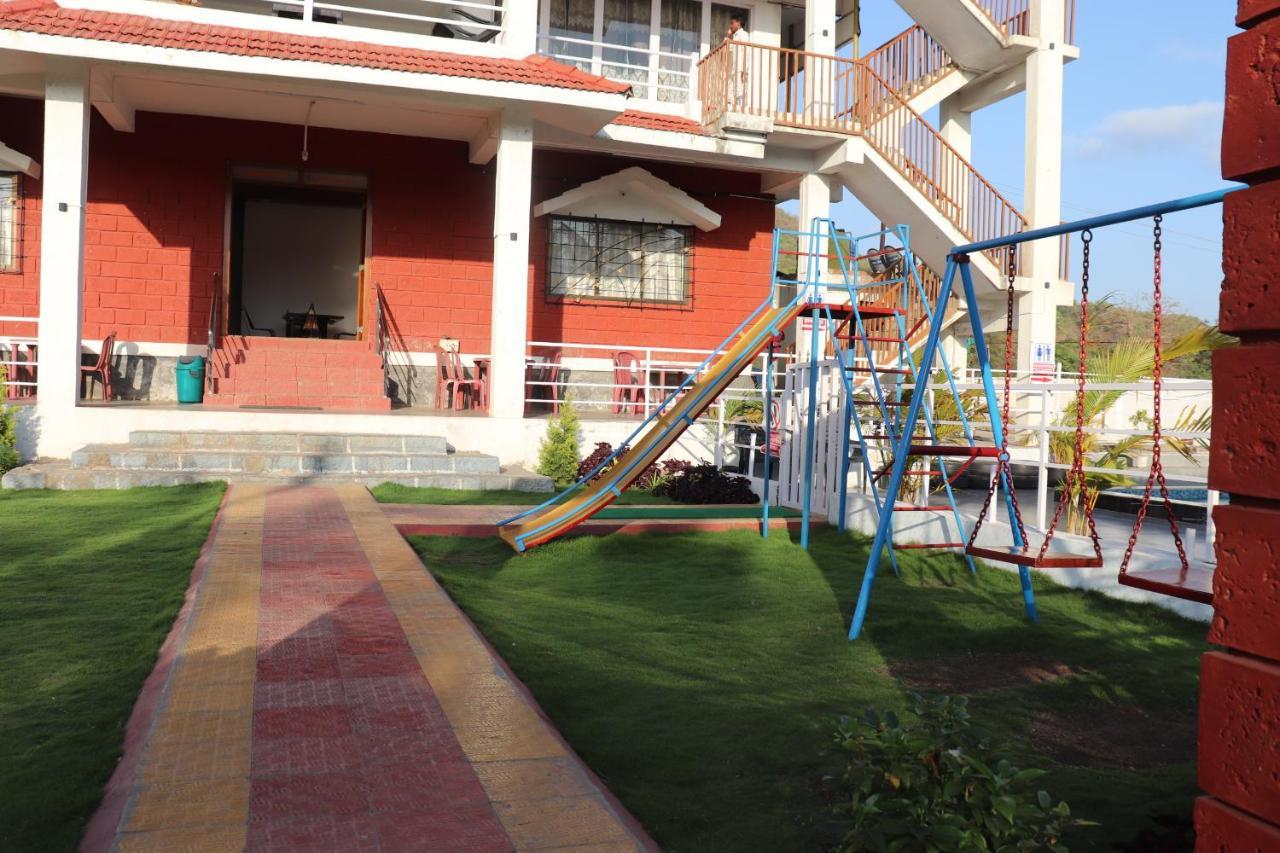 Sunshine Sea View Otel Alībāg Dış mekan fotoğraf