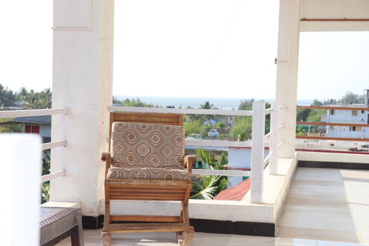 Sunshine Sea View Otel Alībāg Dış mekan fotoğraf